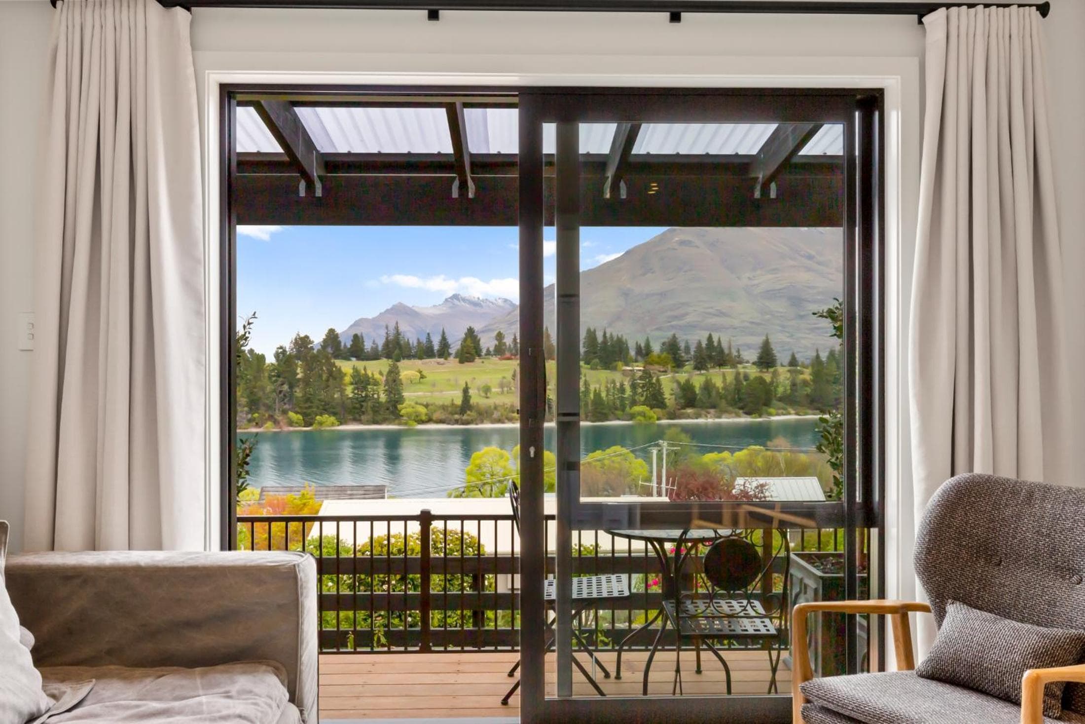 Stay of Queenstown