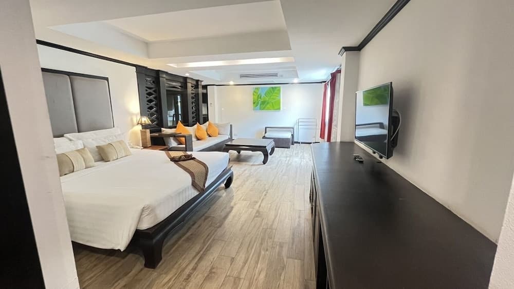 The Taksim Royal Beach Hotel