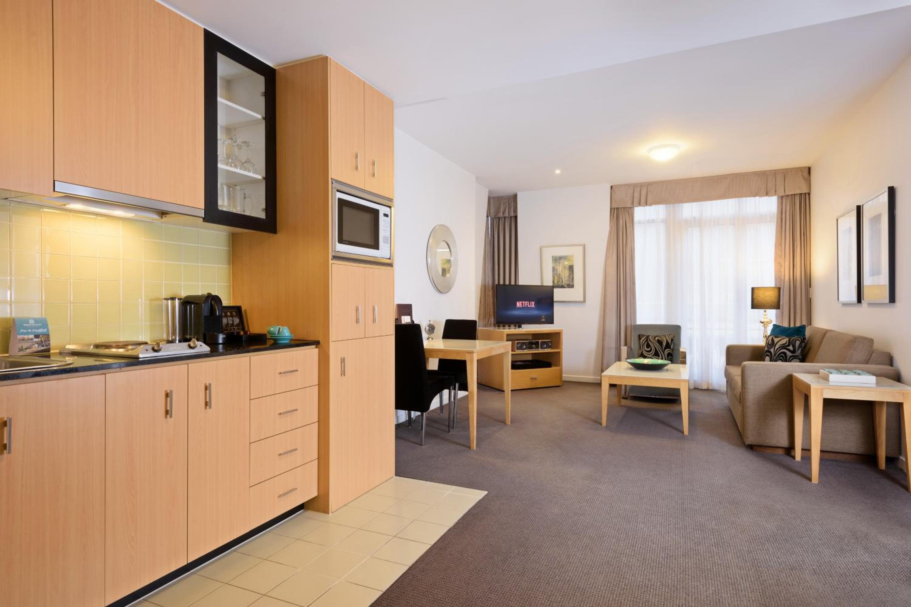 Heritage One Bedroom Apartment(1 King Bed)