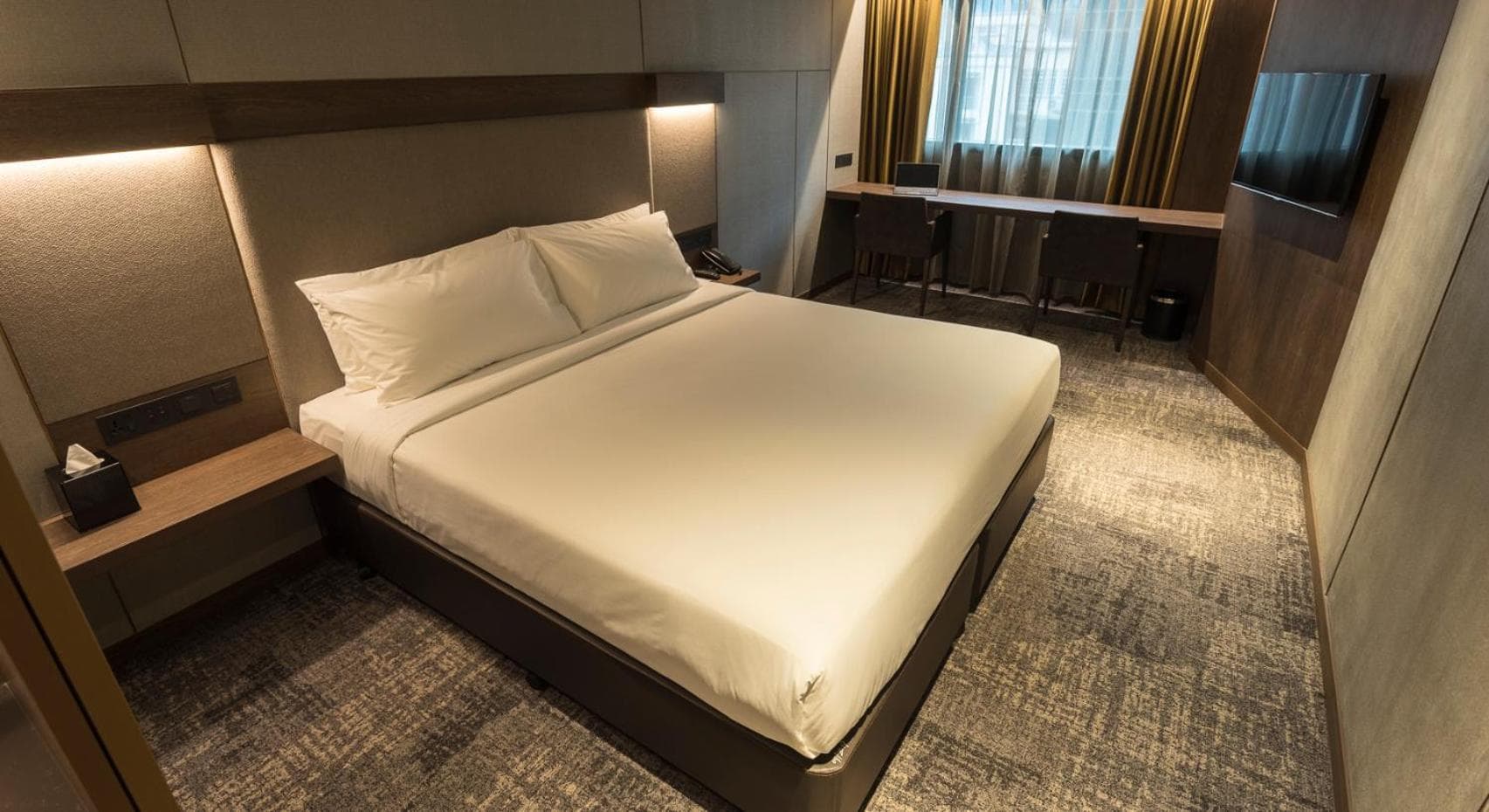 Deluxe Room, 1 King Bed