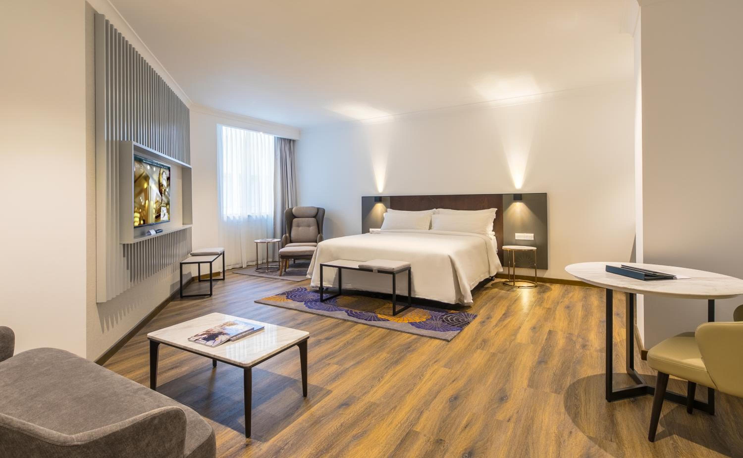 Signature Premium King (1 King Bed) - Package Rate