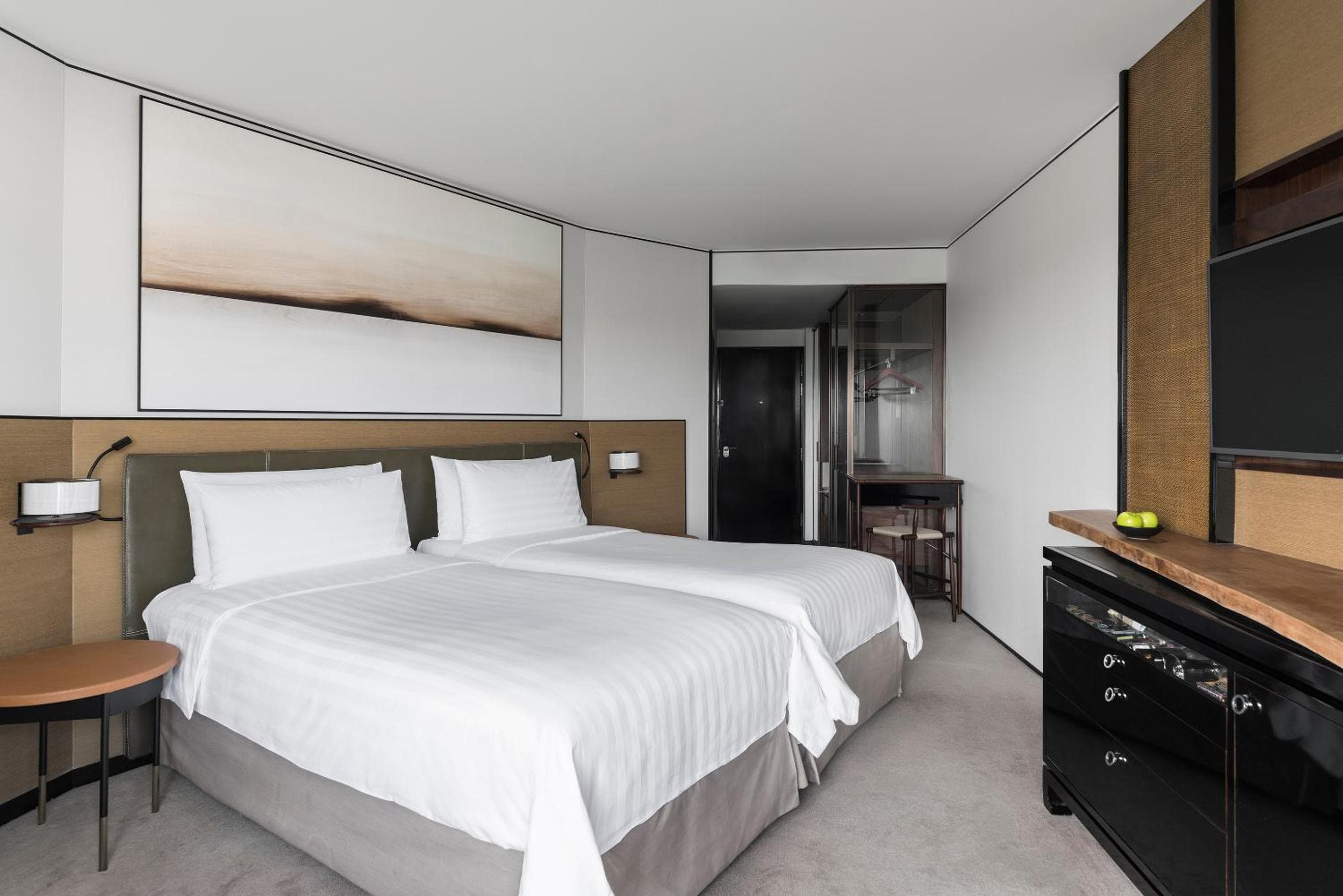 Tower Wing Deluxe Room 