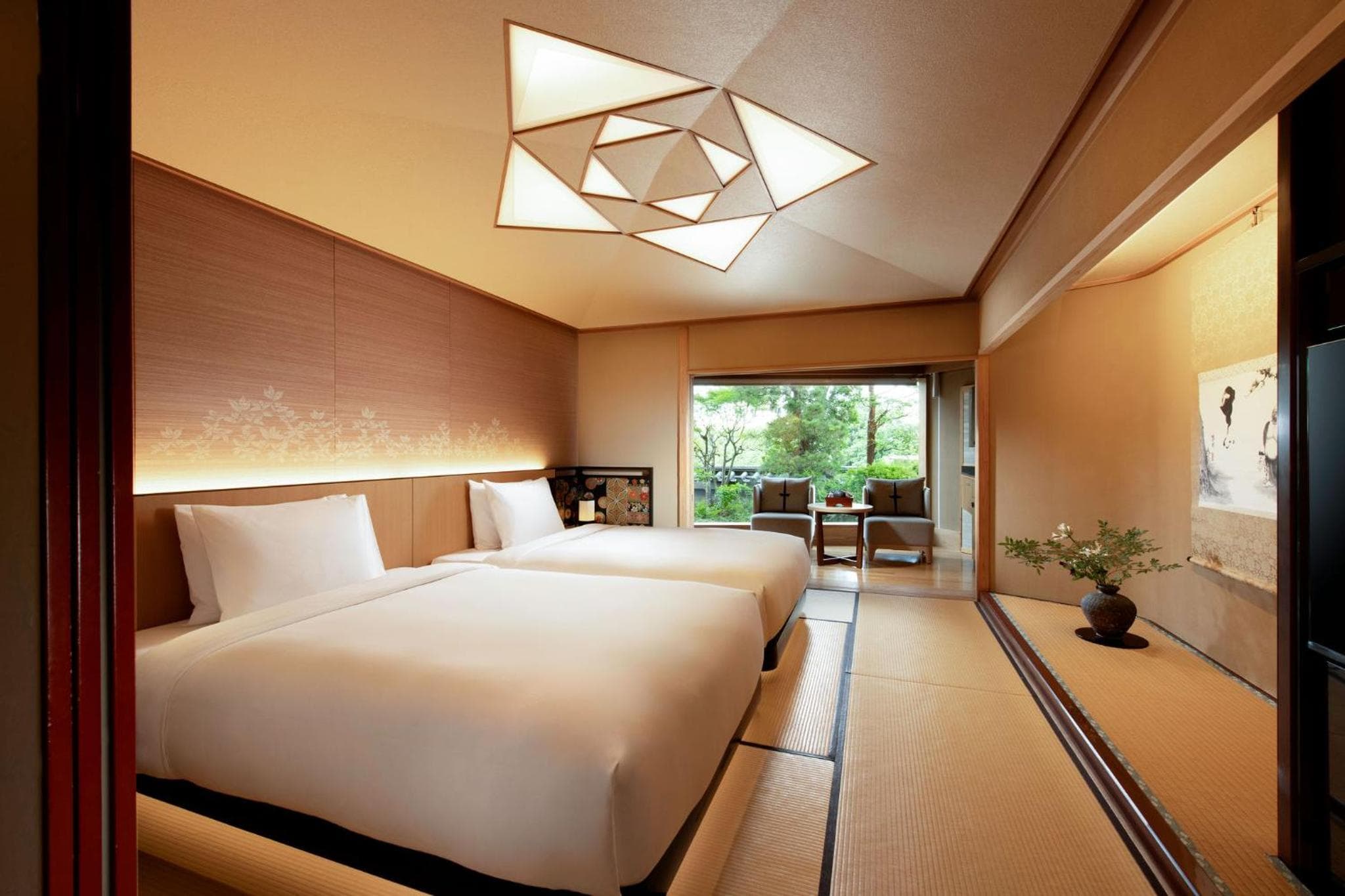 Premium Room, 2 Twin Beds, Jetted Tub (2 Twin Beds) - Package Rate