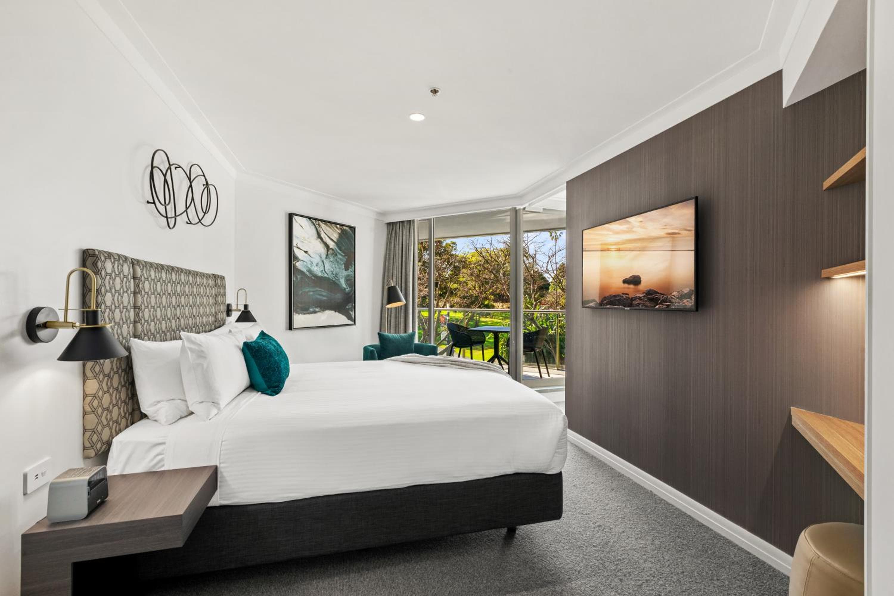 Deluxe 1 Bedroom Apartment, Garden View
