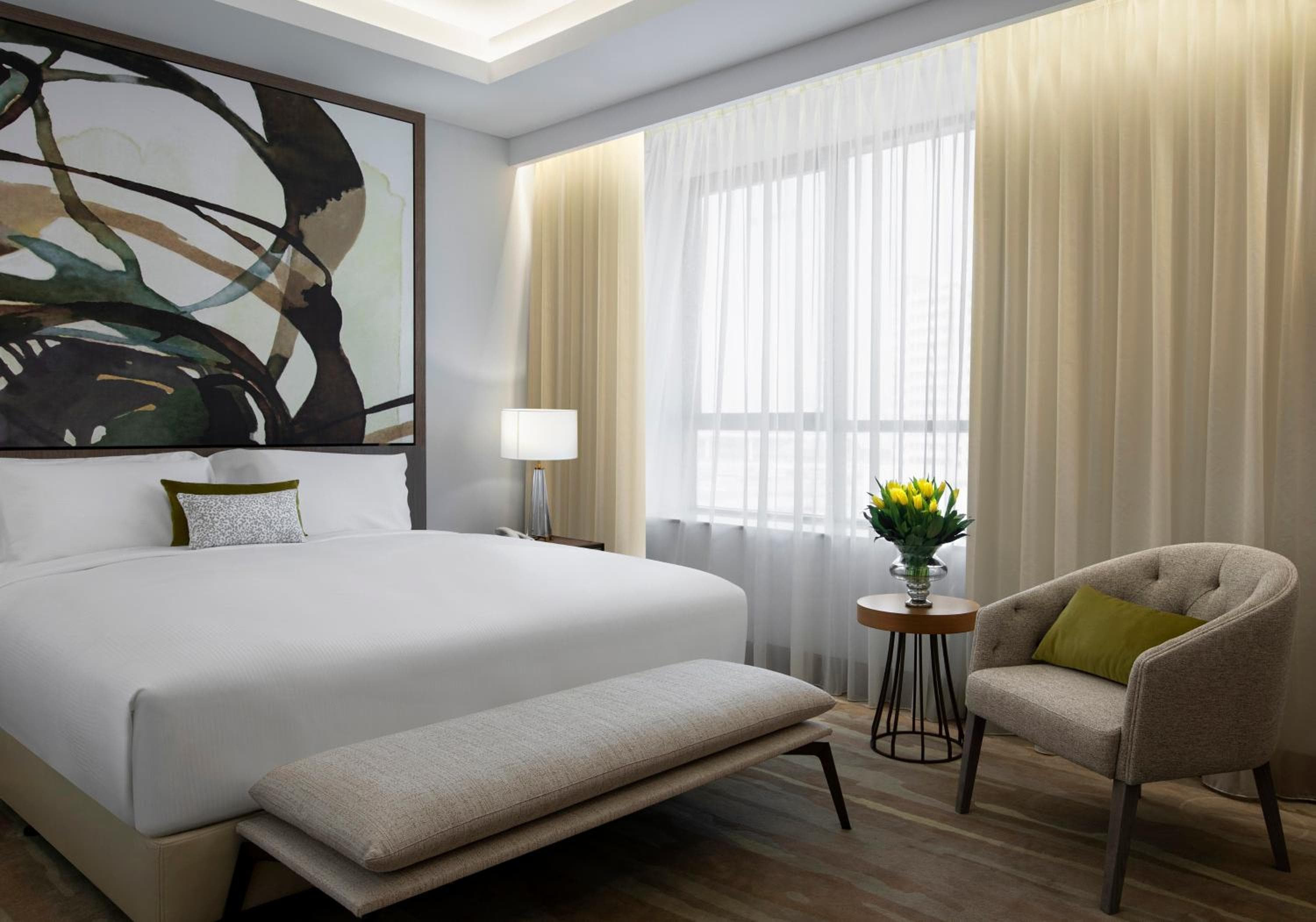 King Bedroom - City View