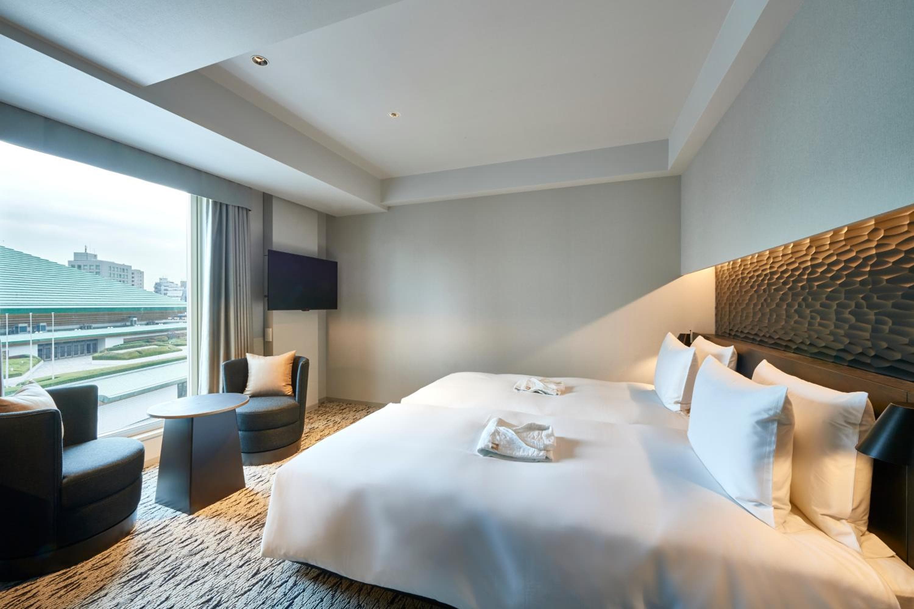 Essential Hollywood Twin Room- Non Smoking
