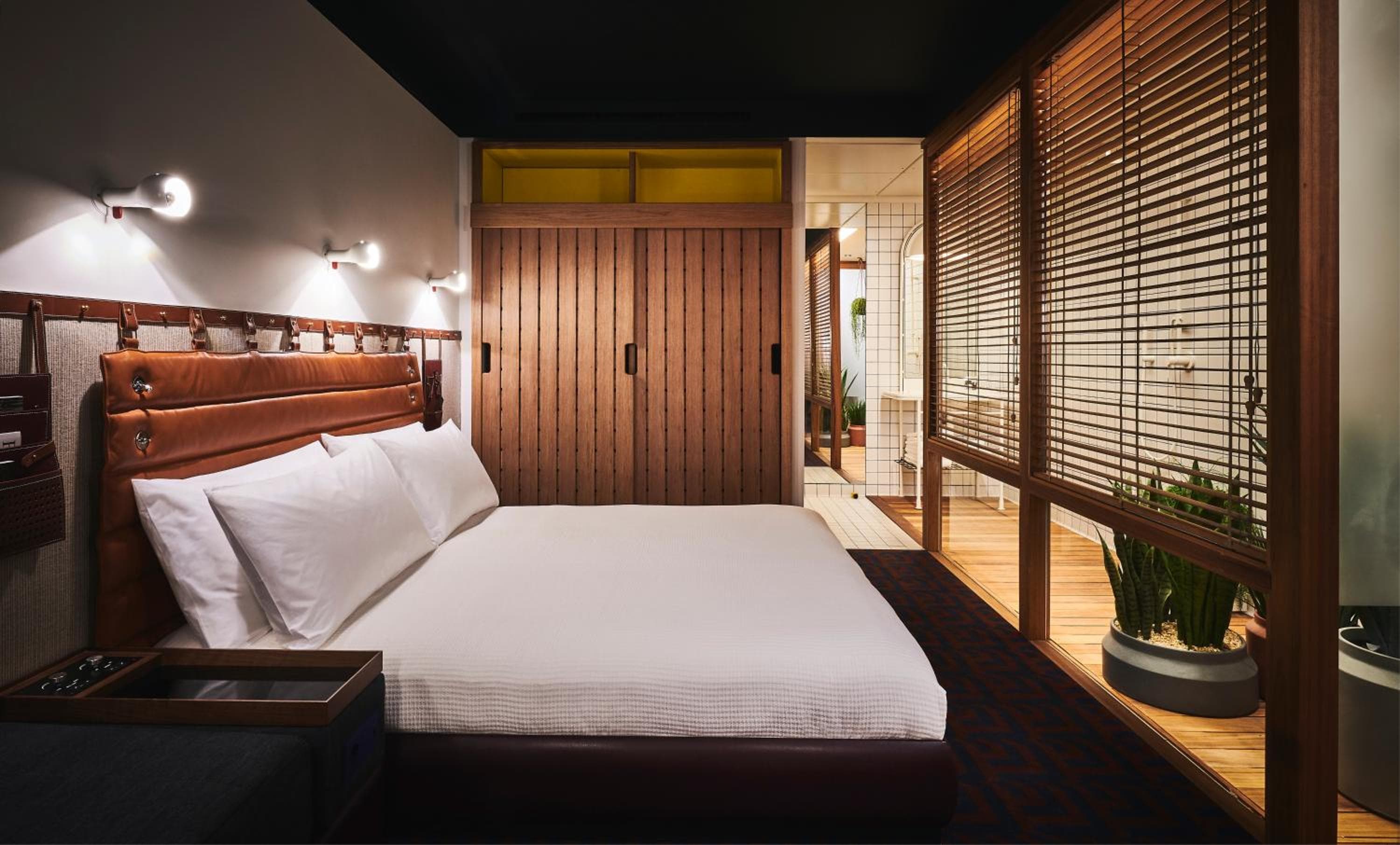 DOUBLE ROOM WITHOUT WINDOW