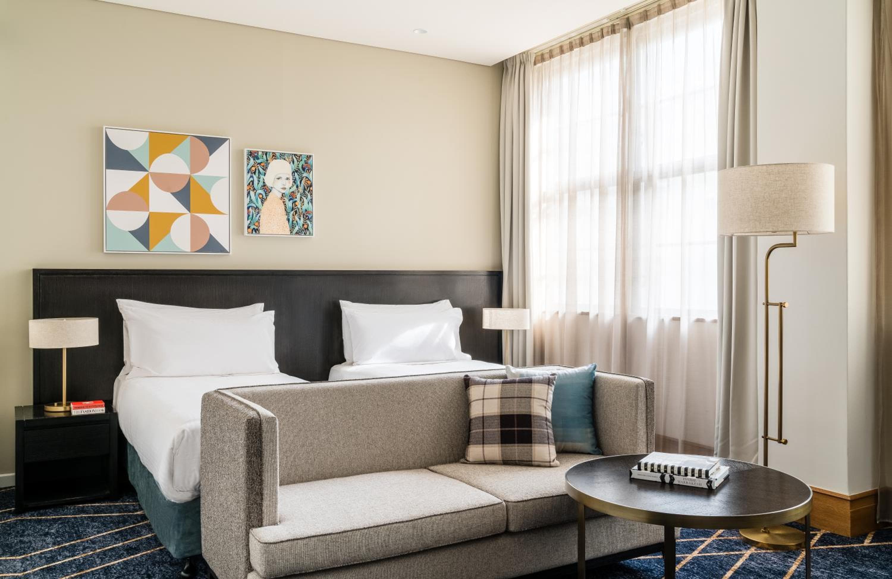 Room, 2 Twin Beds (Essential)
