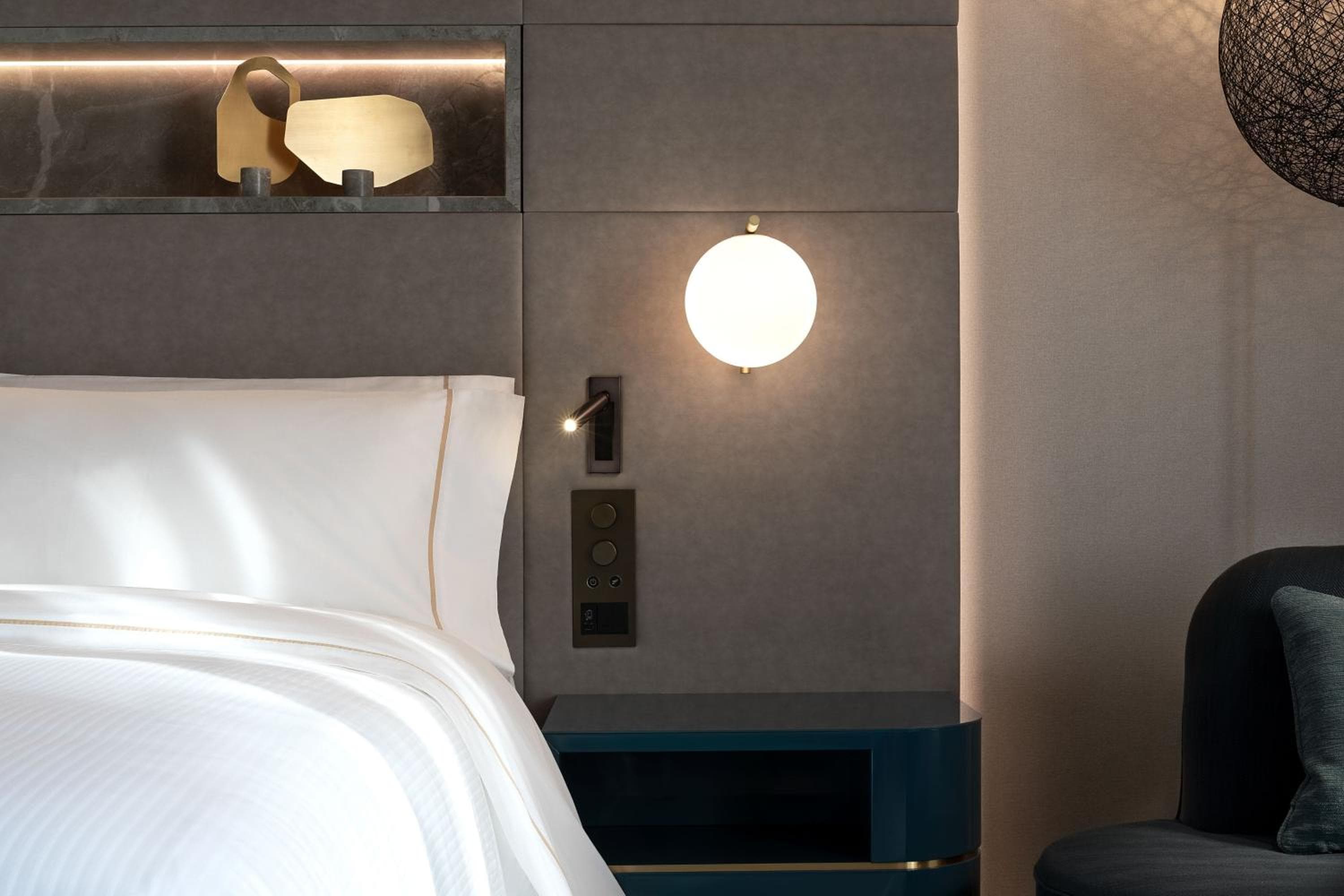 Signature Room, 1 King Bed