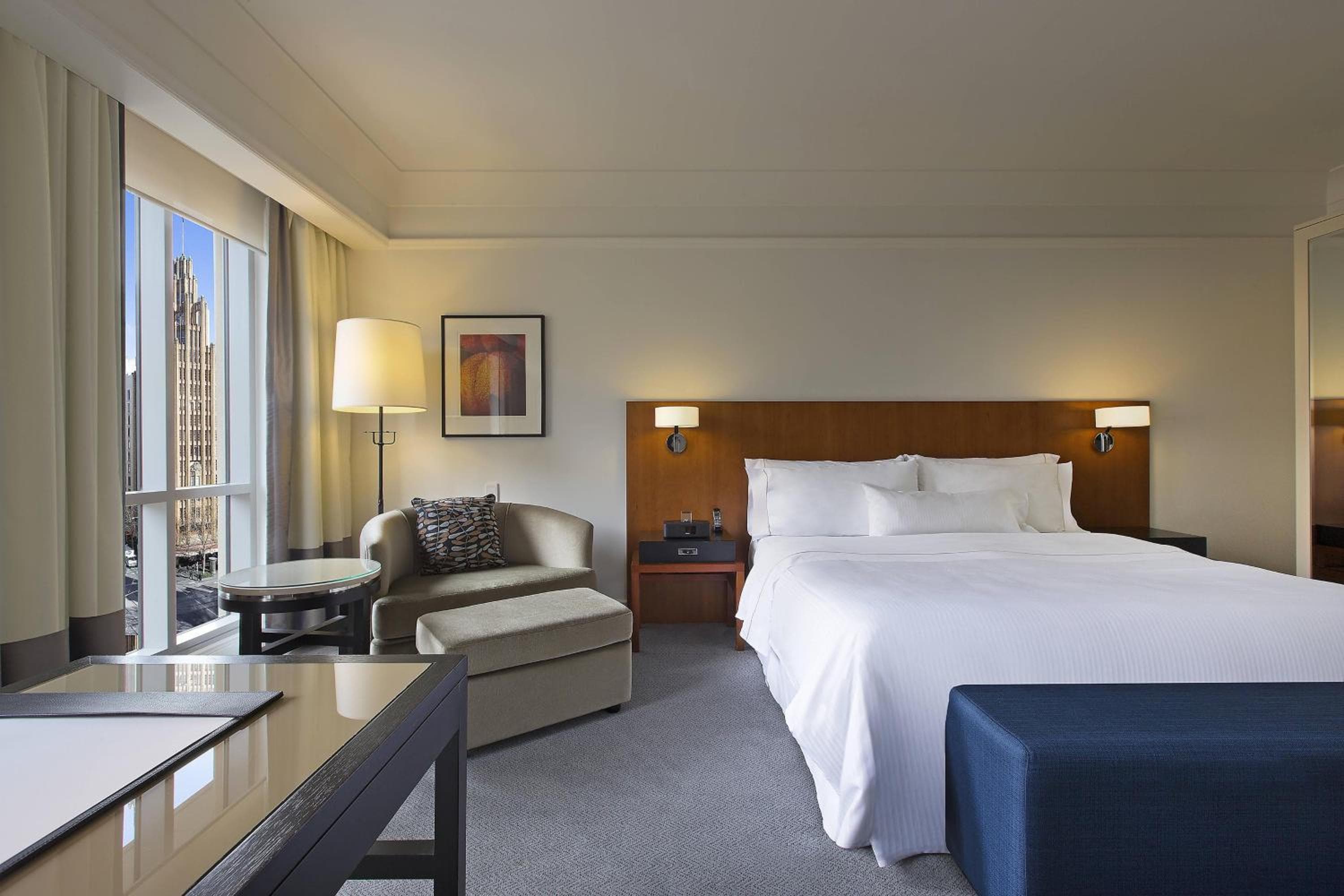 Room, 1 King Bed, City View
