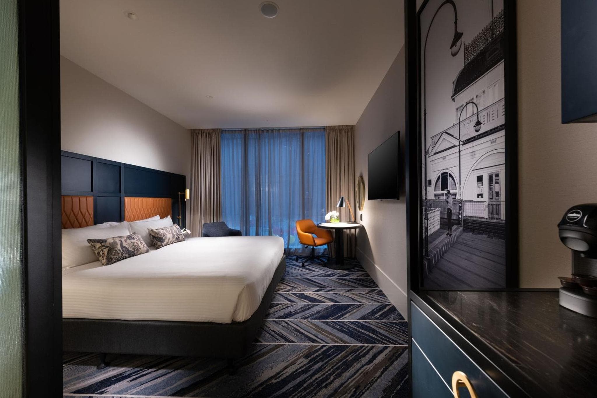 Deluxe King Diva(1 King Bed)