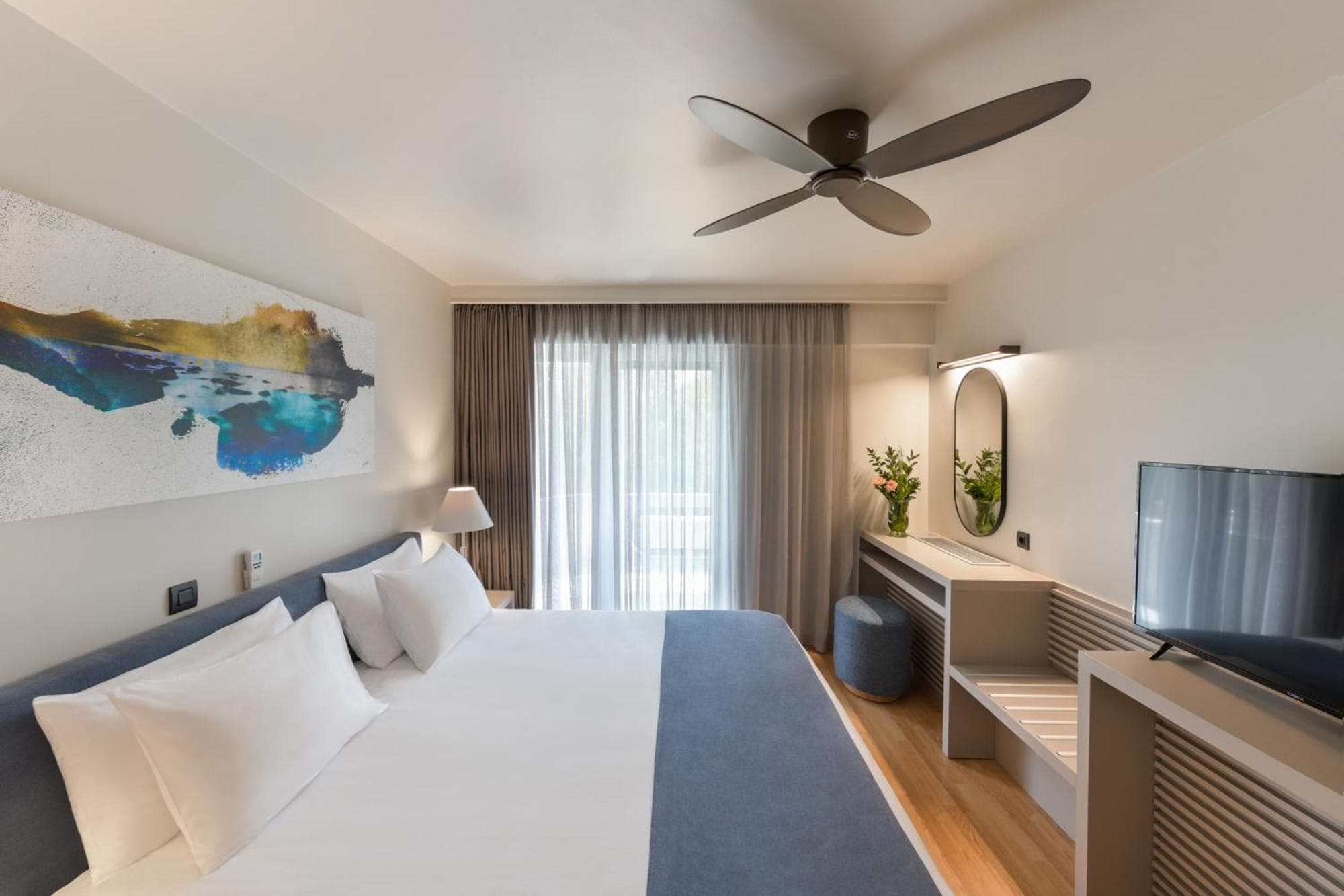 Corner Suite