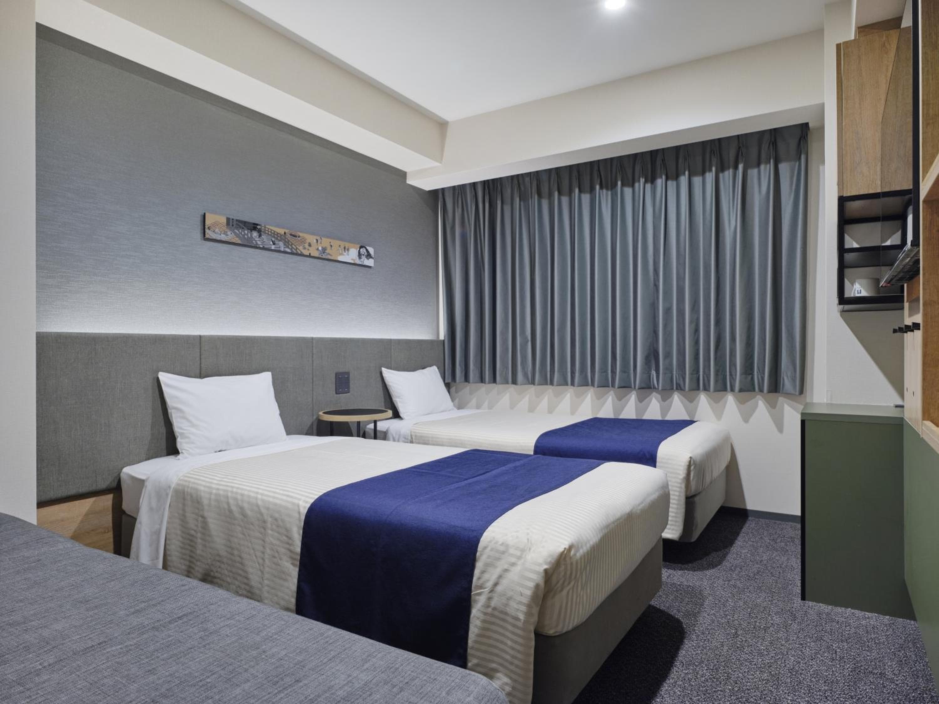 Standard Twin Room (with Sofabed)