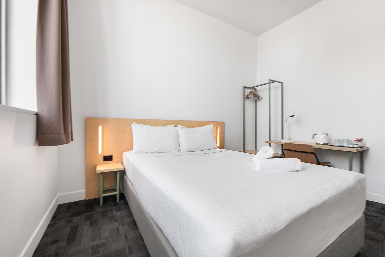 queen room with ensuite