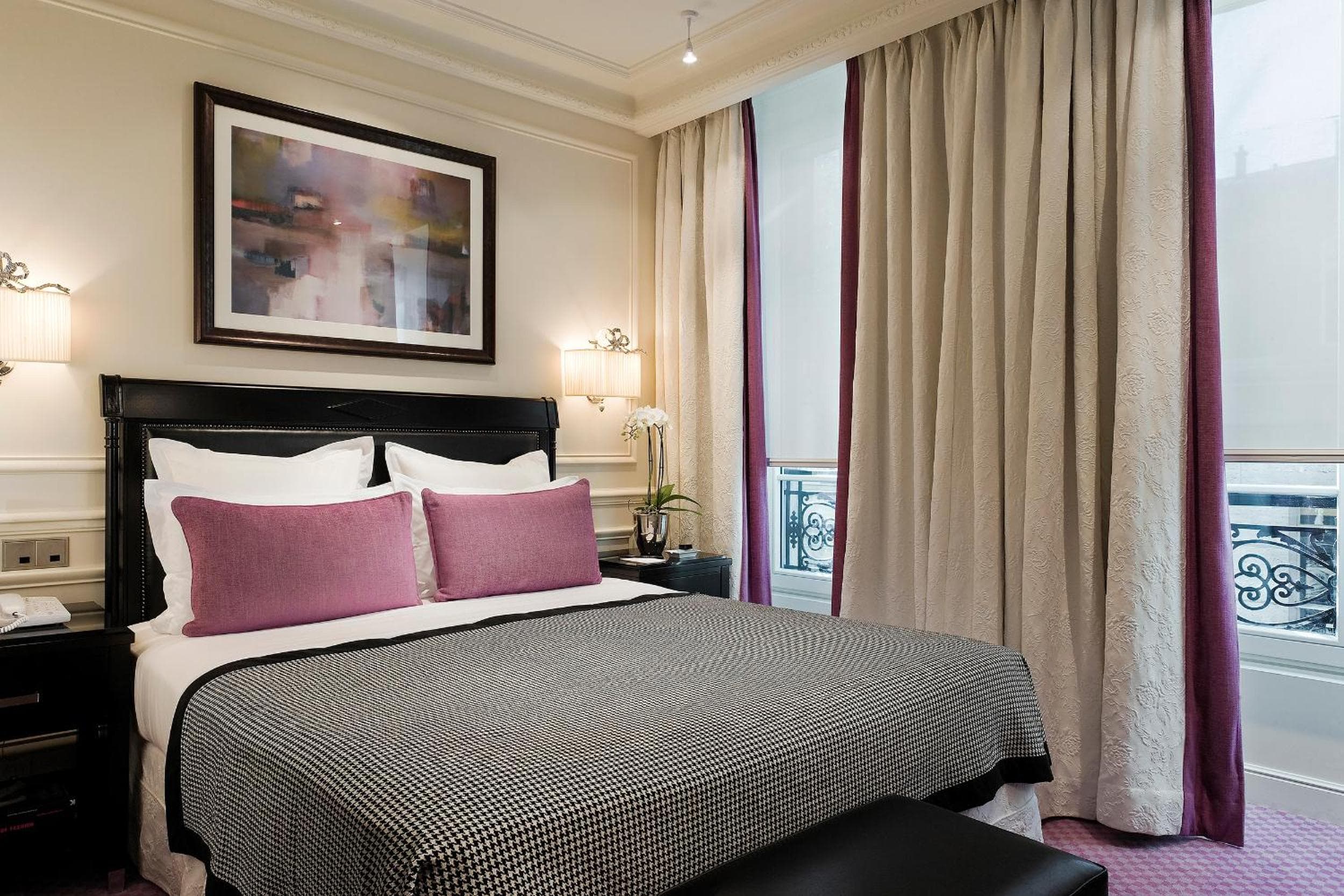 Standard Room (Queen bed 160cm)