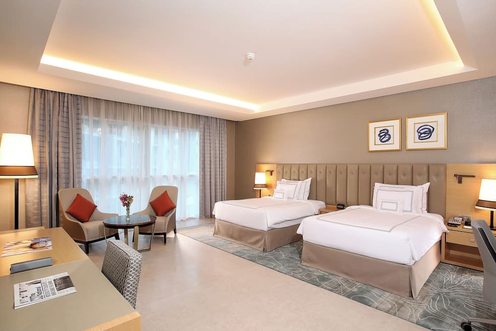 Superior Twin Room - Complimentary Luxury Transfers to Jumeirah Beach and Mall of Emirates