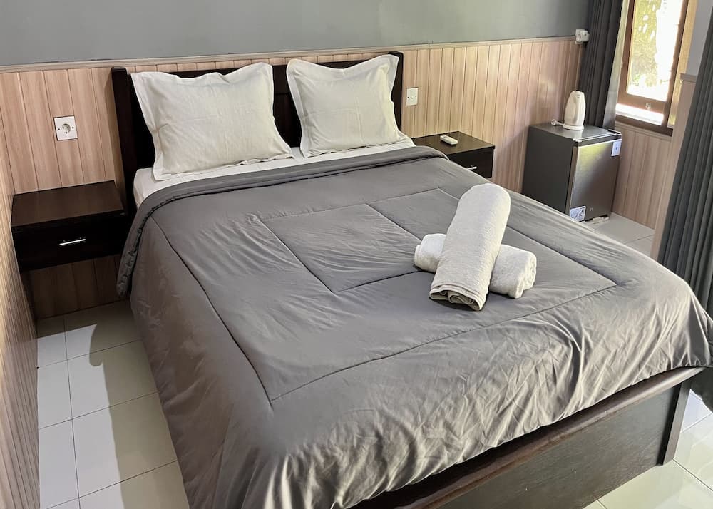 Standard Double Room with Garden View