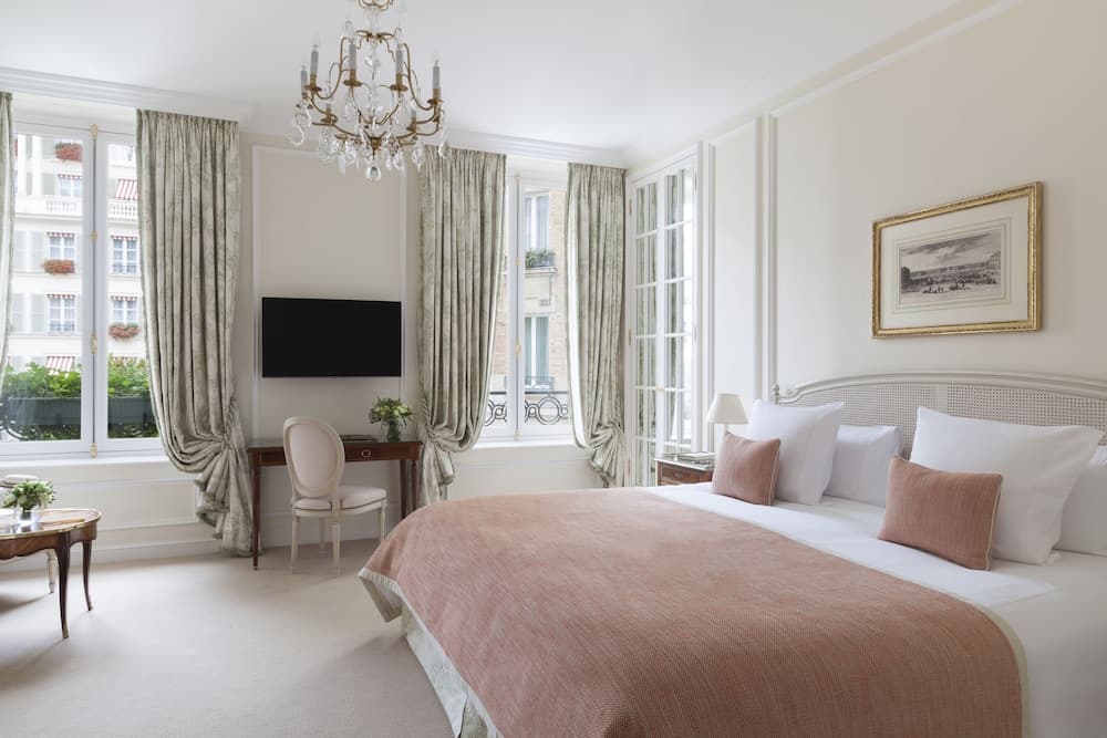 Deluxe Room with garden view