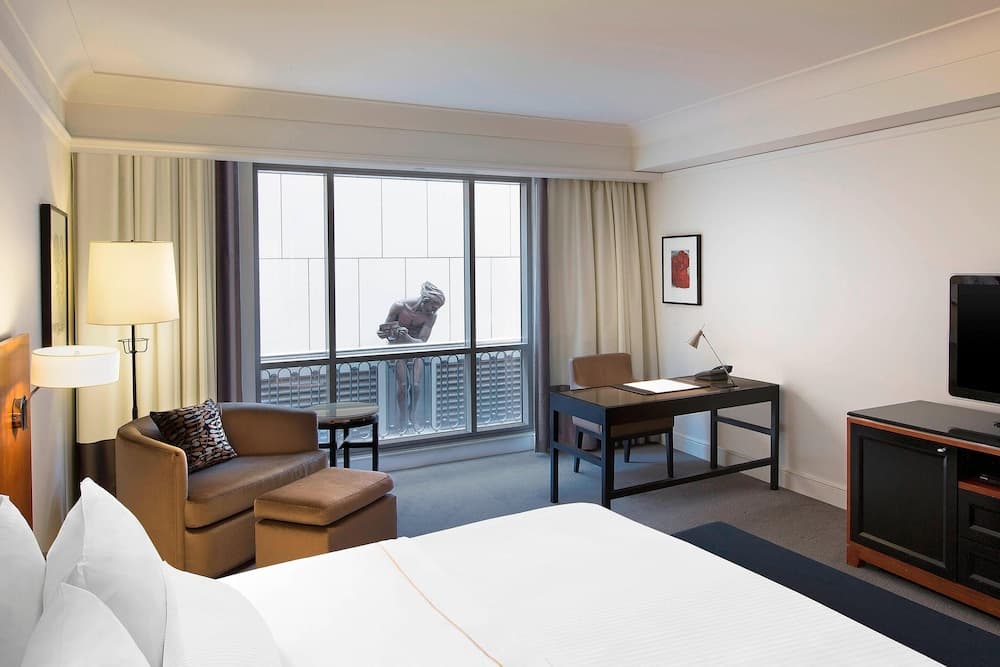 Standard Room, 1 King Bed
