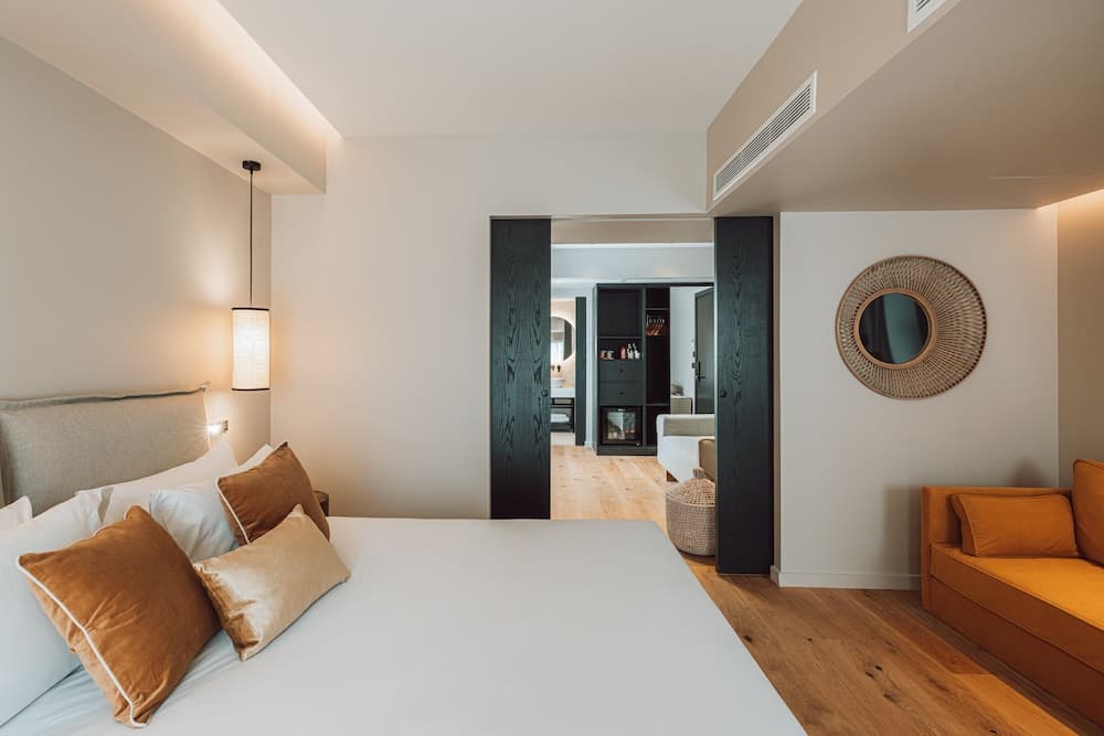 Modern Suite