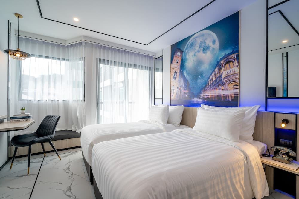 Classic Twin(2 Twin Beds)