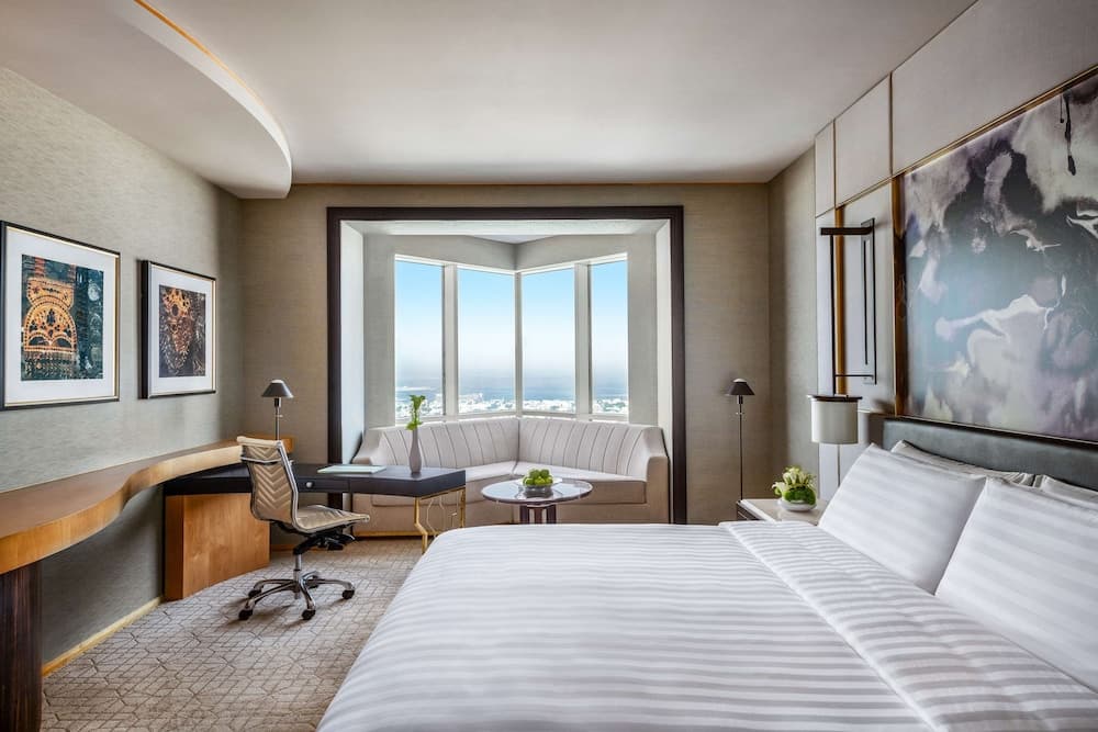 Deluxe Room, 1 King Bed, Sea View (1 King Bed) - Package Rate