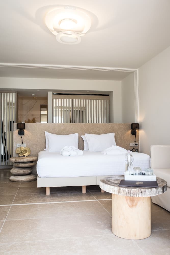 Superior Suite with Private Pool
