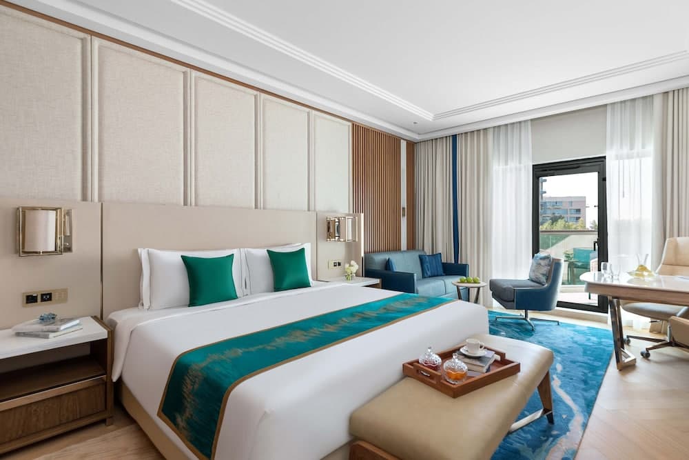 Luxury Room King Bed