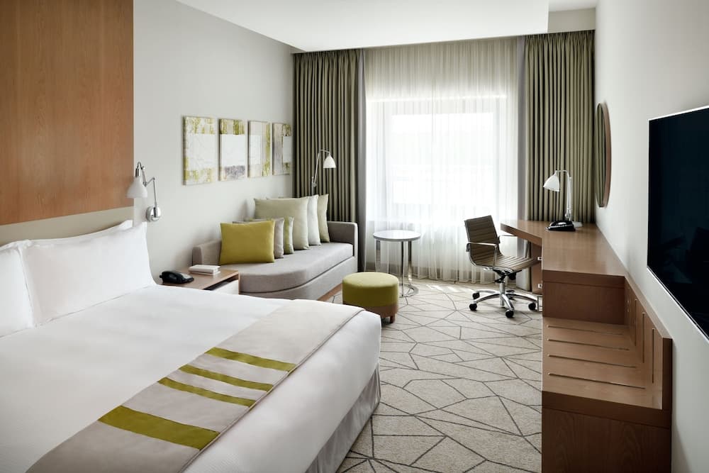 1 King Bed Standard