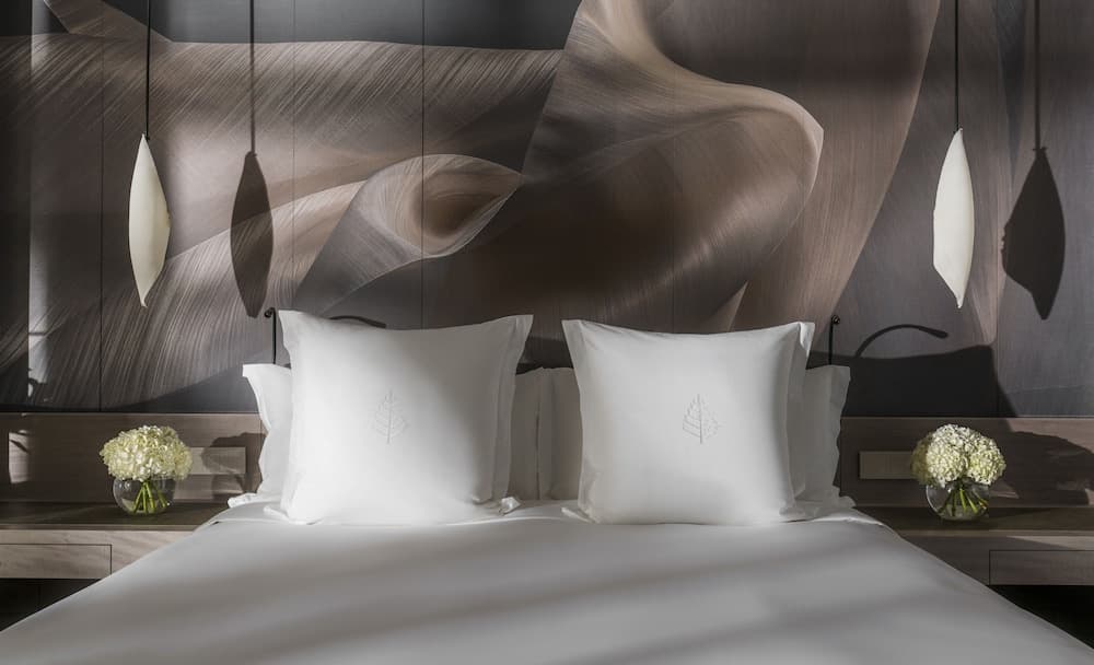 Superior Room, 1 King Bed, City View