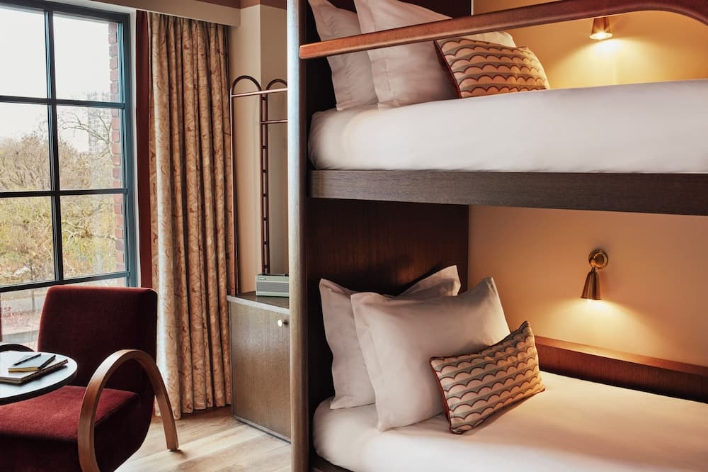 Snug Bunk