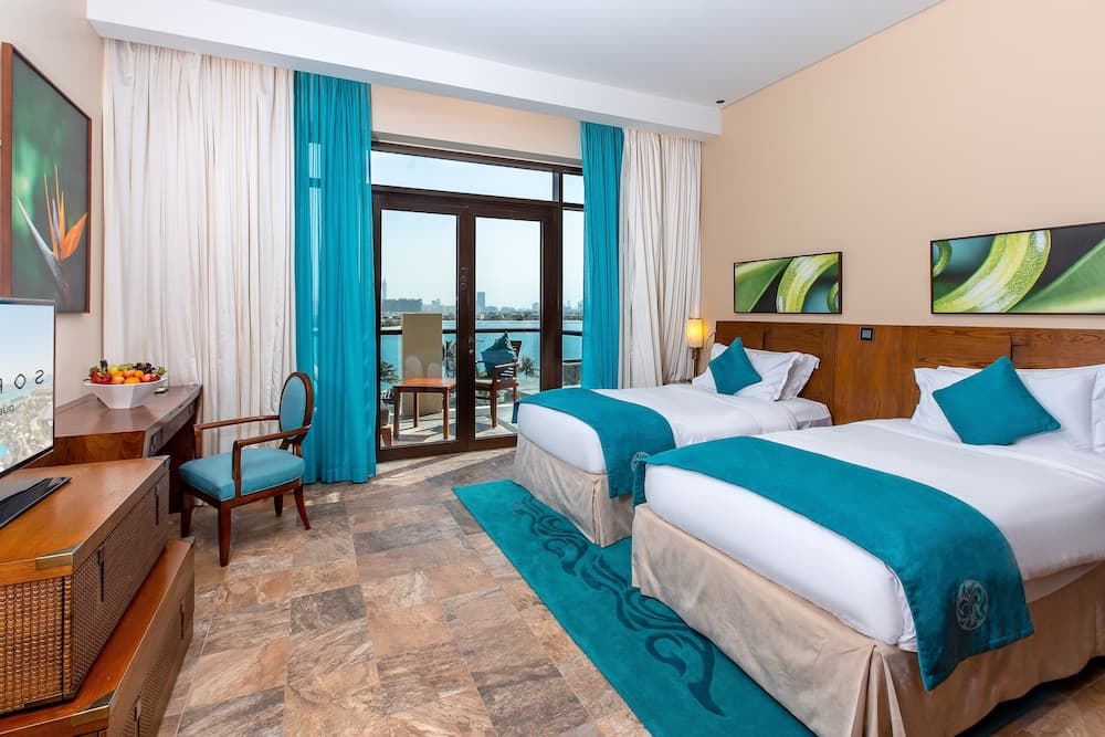 Luxury Twin Room, 2 Twin Beds, Balcony, View (Palm View)