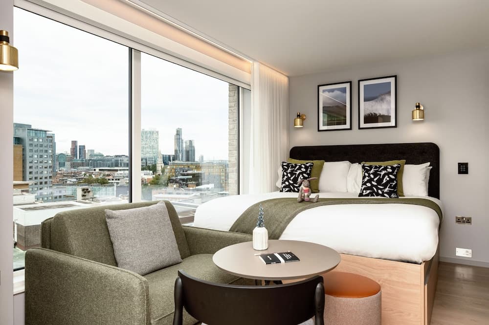 Wilde Studio Triple with City View 