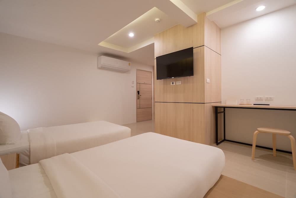 Studio Twin Room No Window