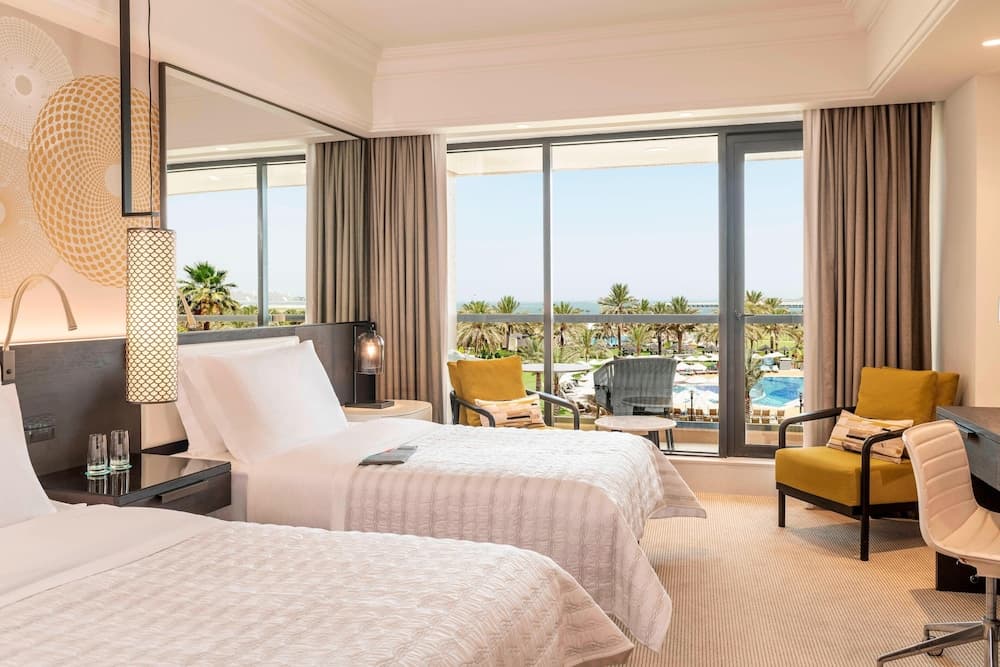 Deluxe Room, Balcony, Sea View (Balcony)(2 Twin Beds)