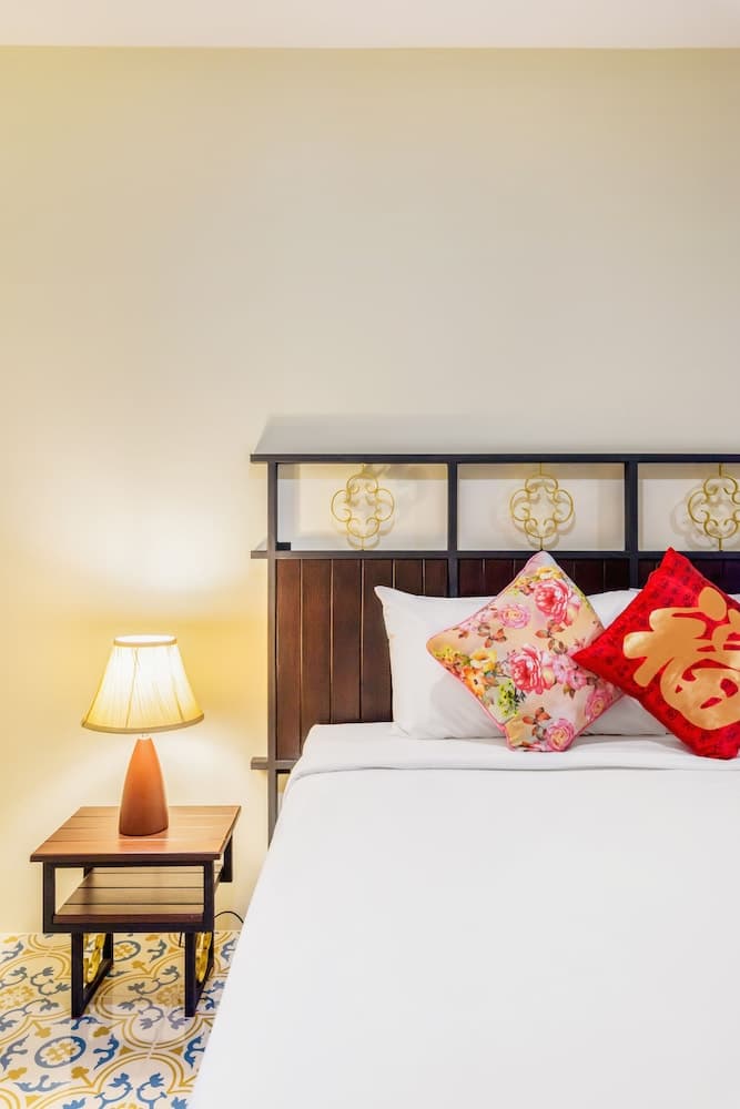 Superior Double Room With Small Balcony (No Window)