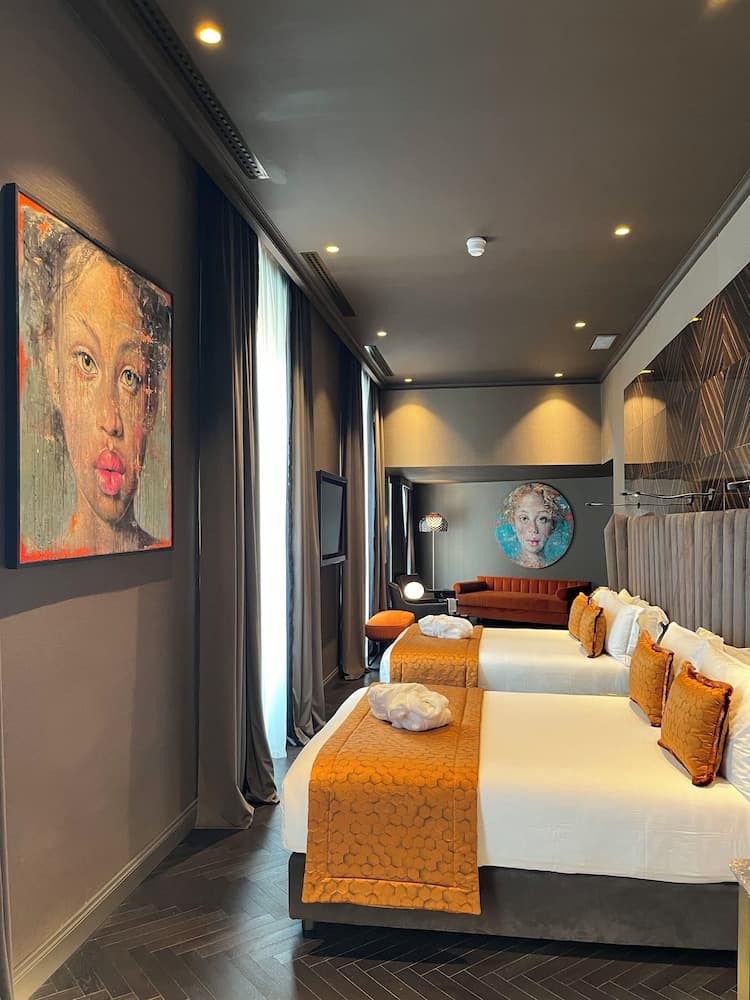 One Bedroom Signature Suite