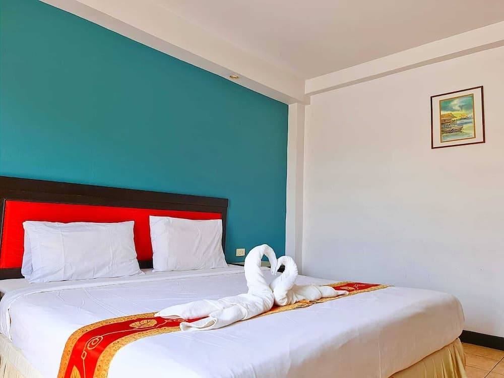 Superior Room with Window