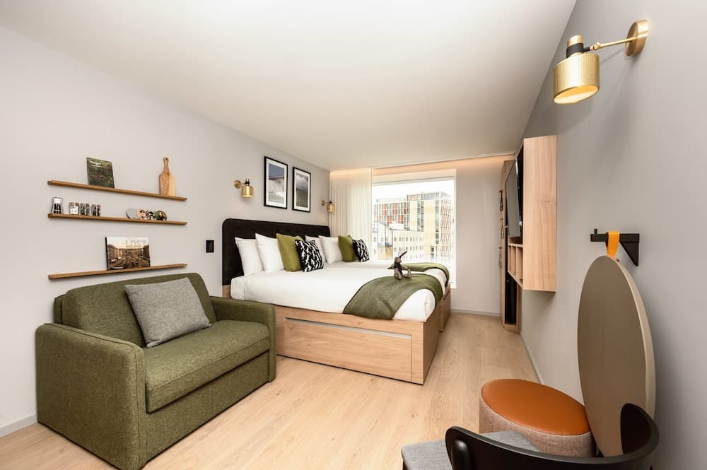 Studio Apartment Sleeps 3