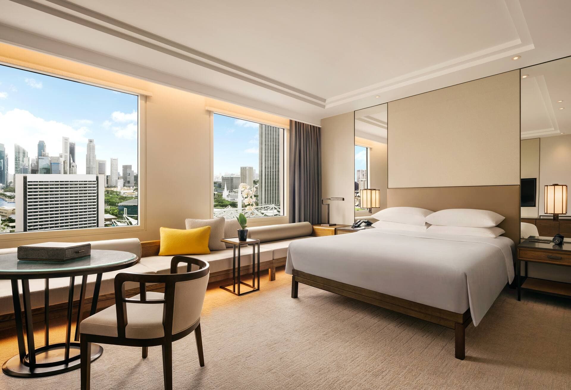 KING VIEW ROOM
