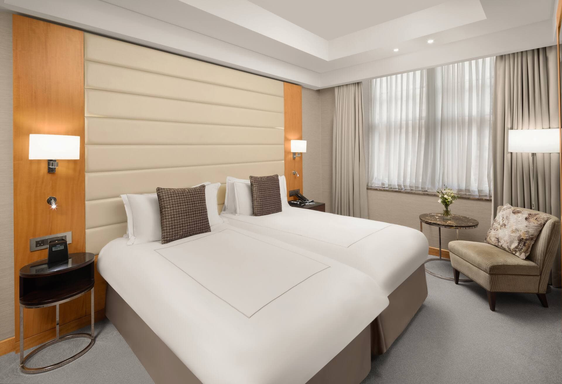 TWIN EXECUTIVE ROOM WITH LOUNGE ACCESS
