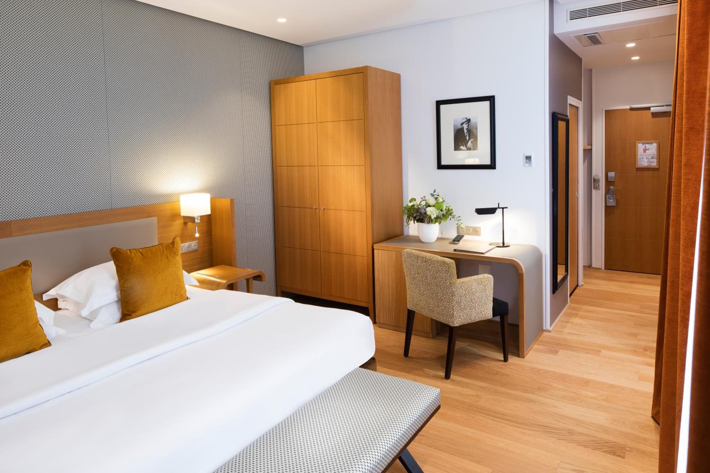 Hotel Le Six — photo 4