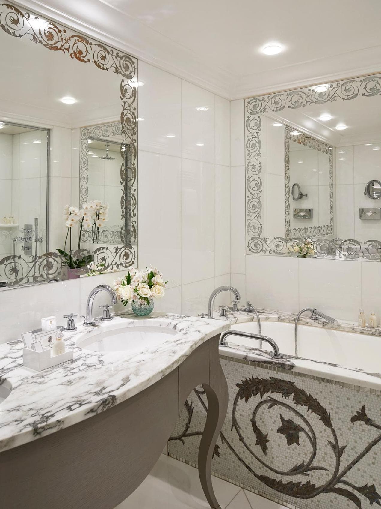 Hôtel Plaza Athénée - Dorchester Collection — photo 4