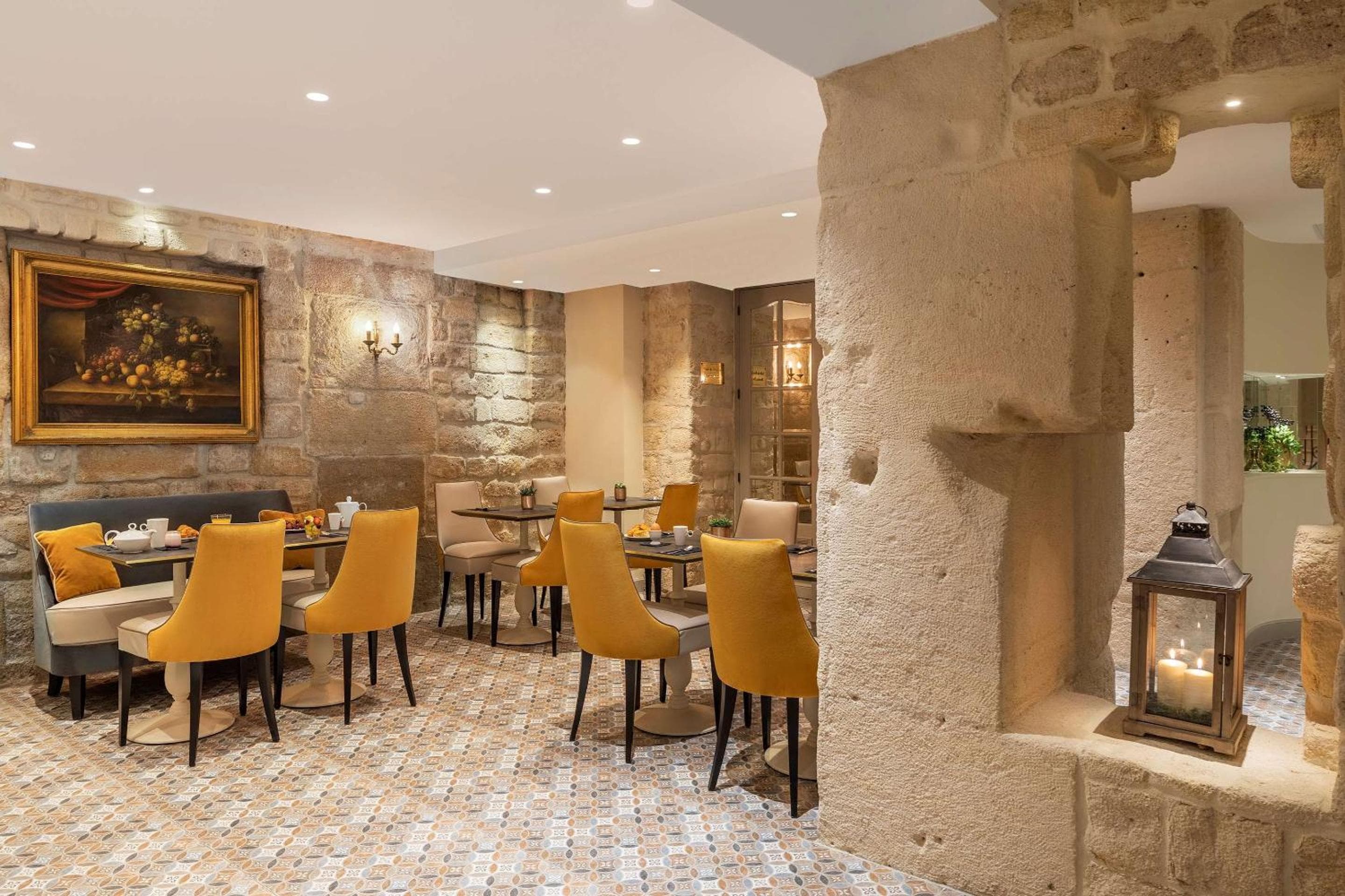 Hotel Ducs de Bourgogne — photo 2