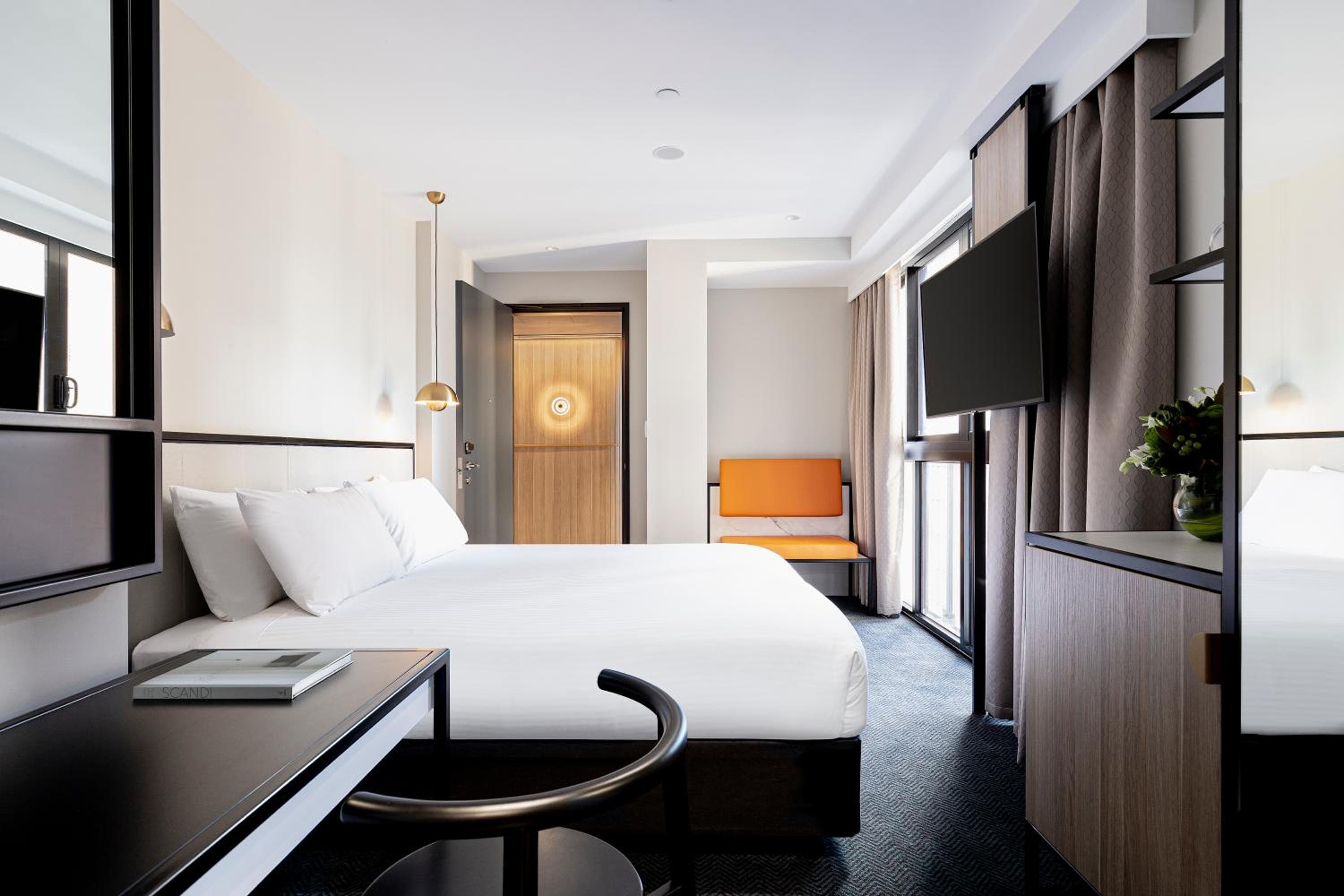 Brady Hotels Jones Lane — photo 2