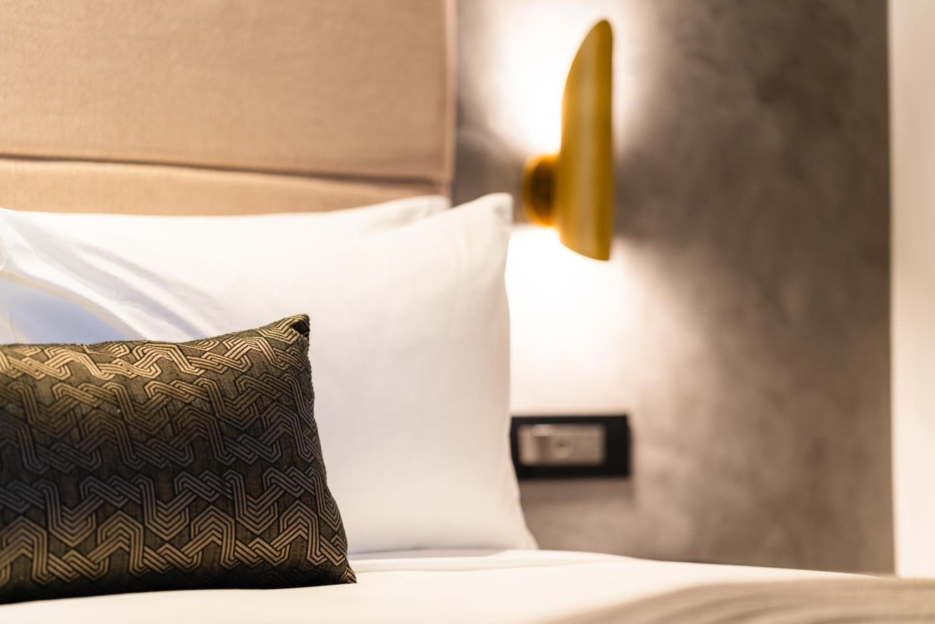 SKYE Suites Sydney — photo 4