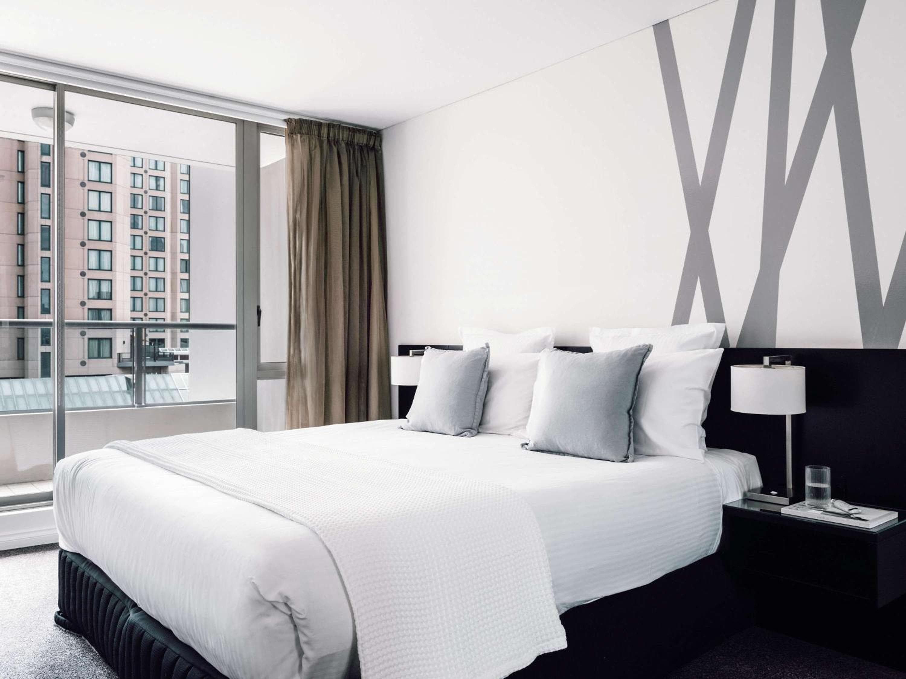 Quay West Suites Melbourne — photo 5