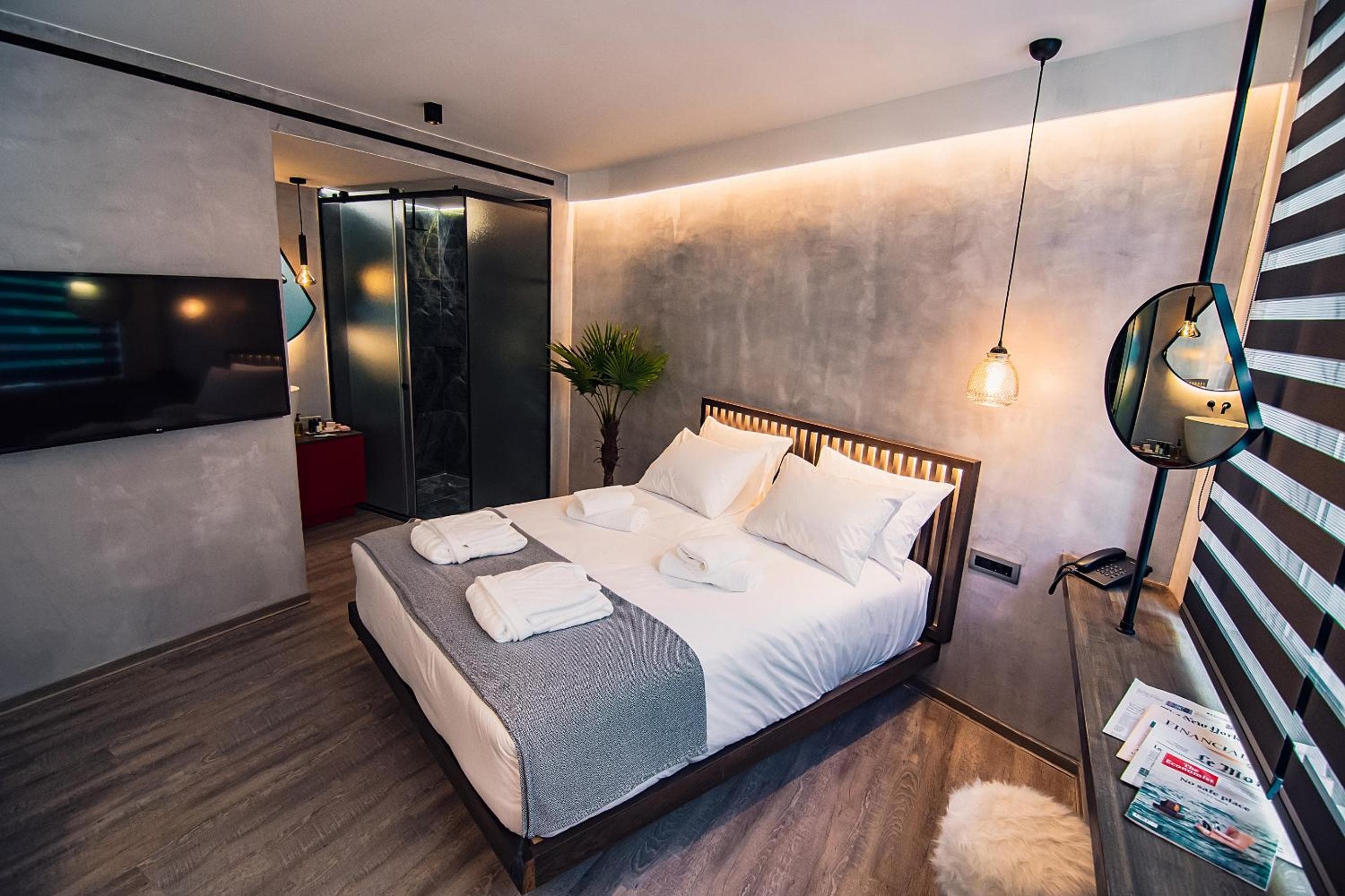 Project 3 Urban Chic Hotel — photo 3
