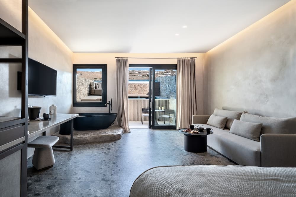 Aeonic Suites and Spa — photo 4