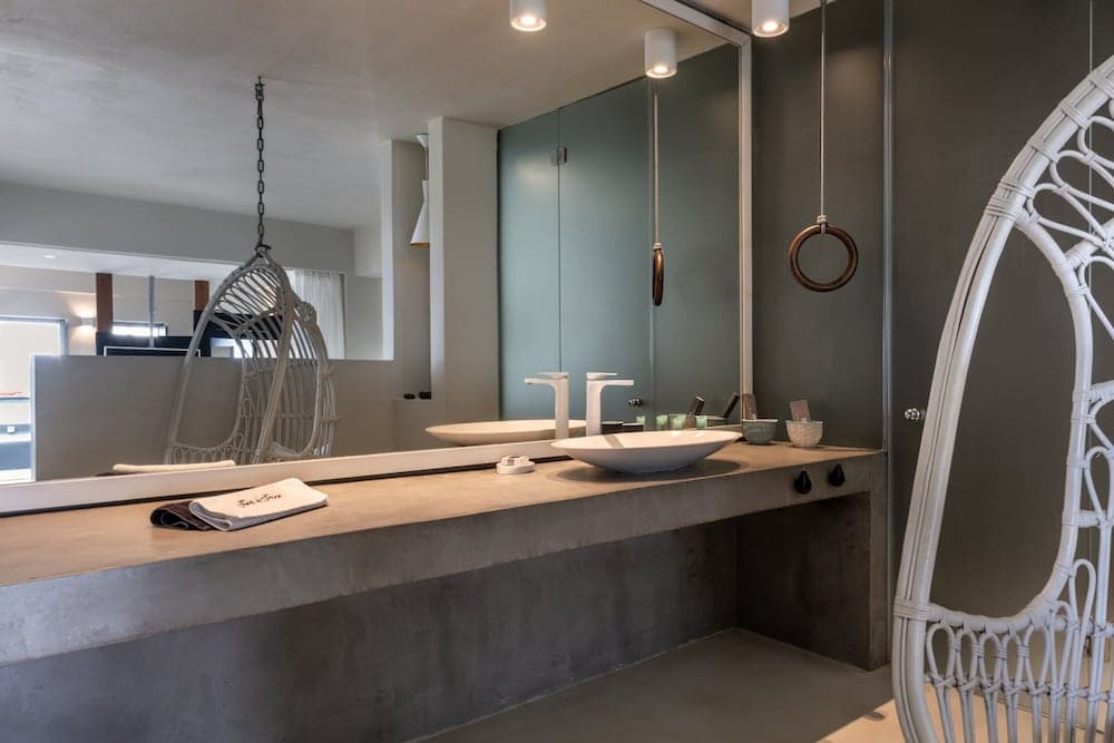 West East Suites — photo 2